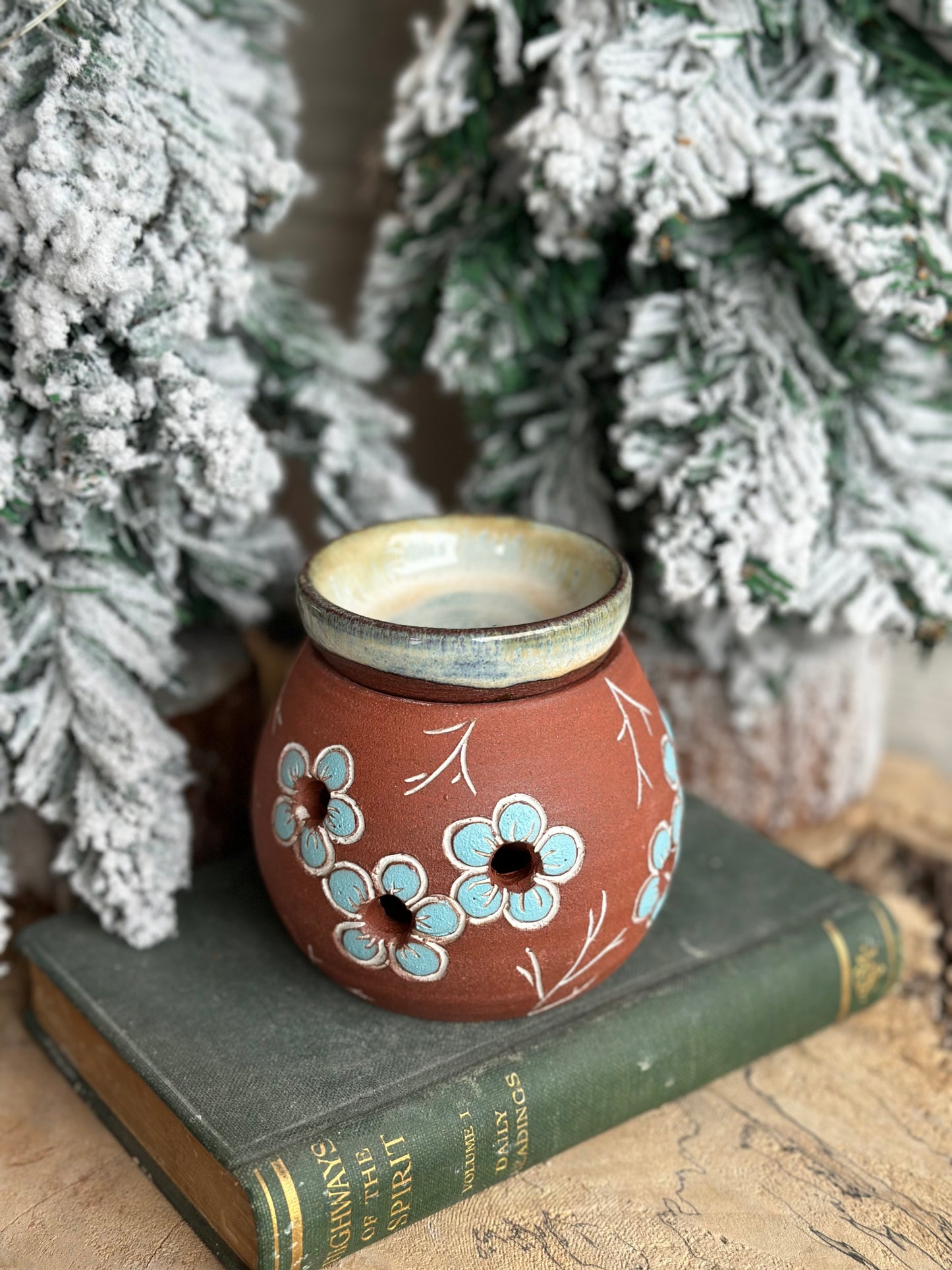 Wax warmer, blue