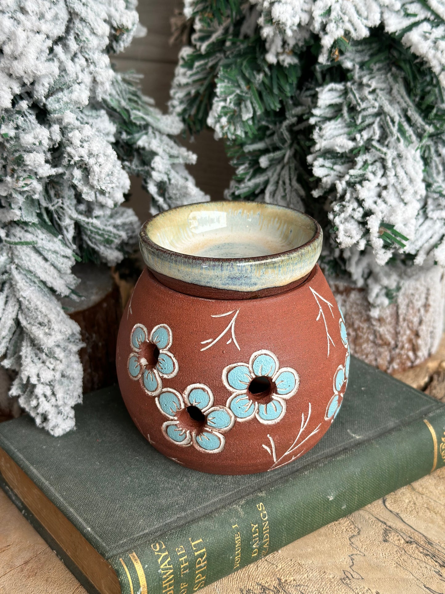 Wax warmer, blue