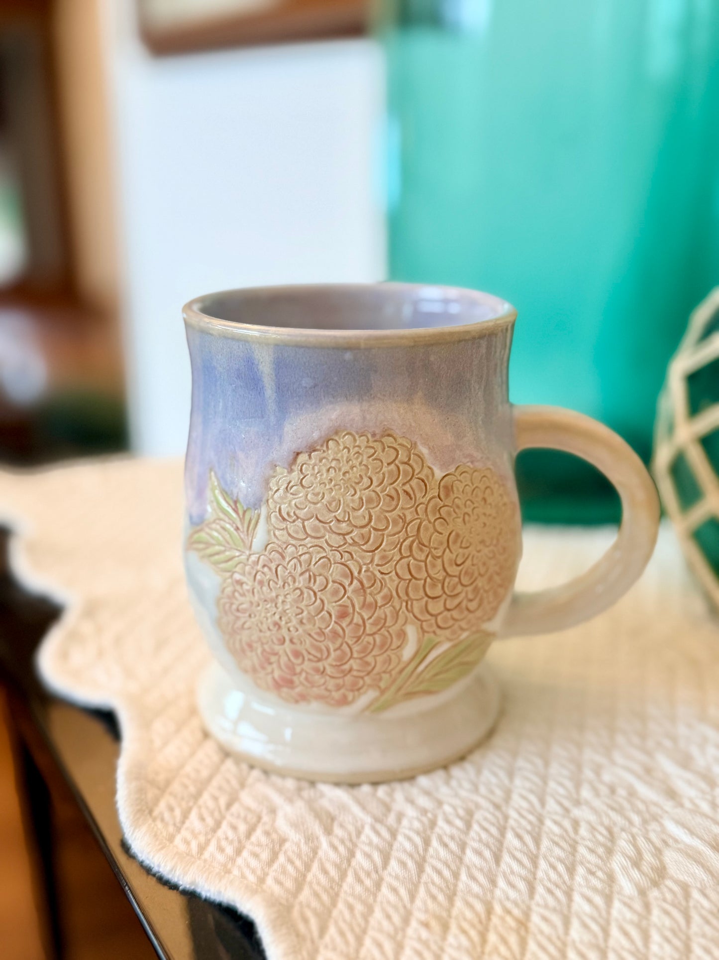 Dahlia Mug ~ Lavender