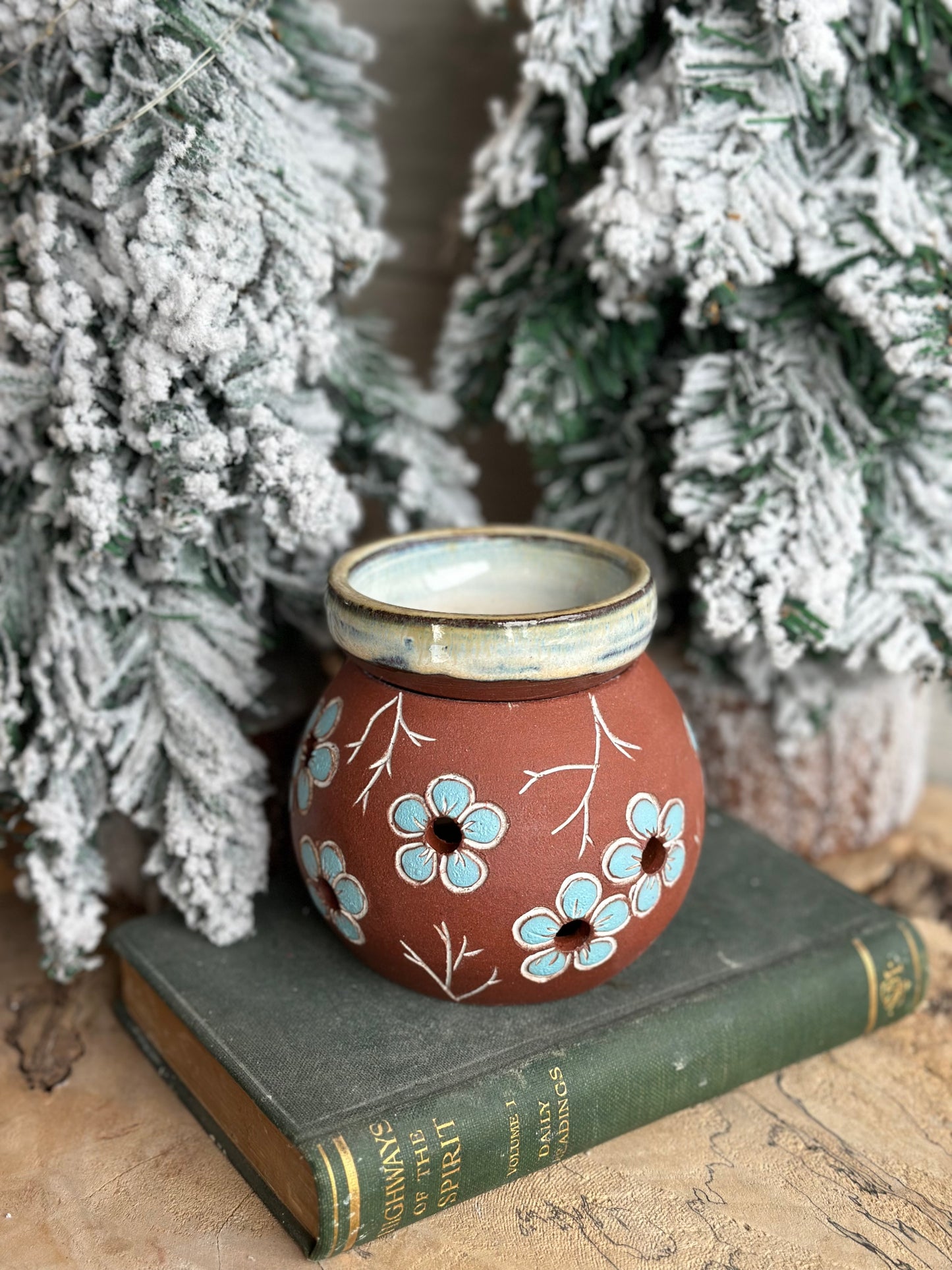 Wax warmer, blue